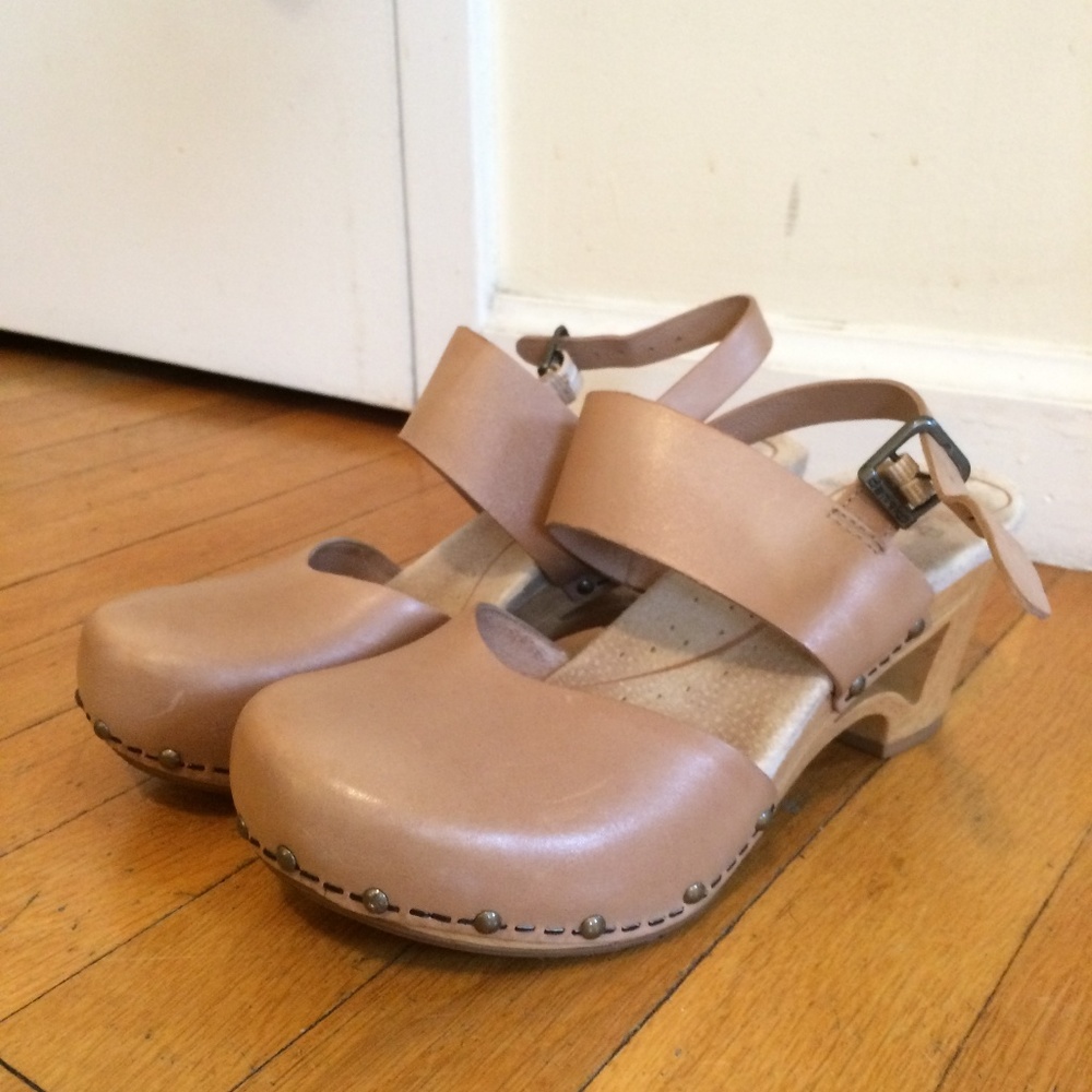 Dansko Thea Clog - Tan, Size 37
